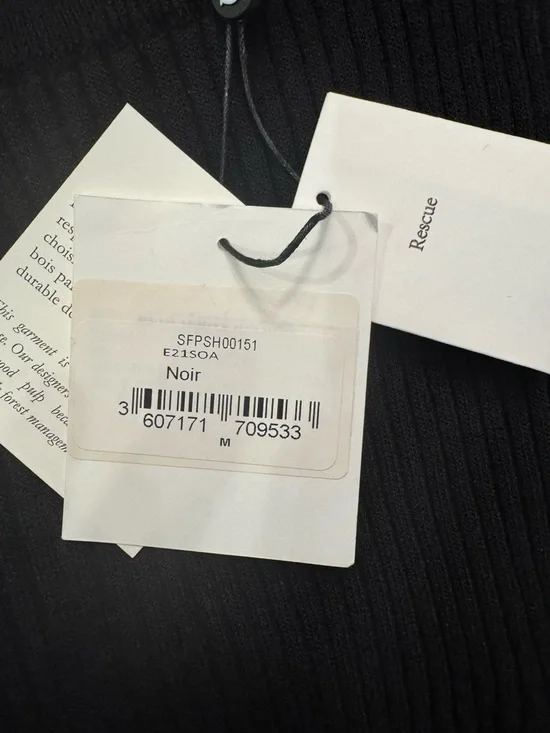 Sandro Black Ribbed Knit Shorts - Picture 6 of 6